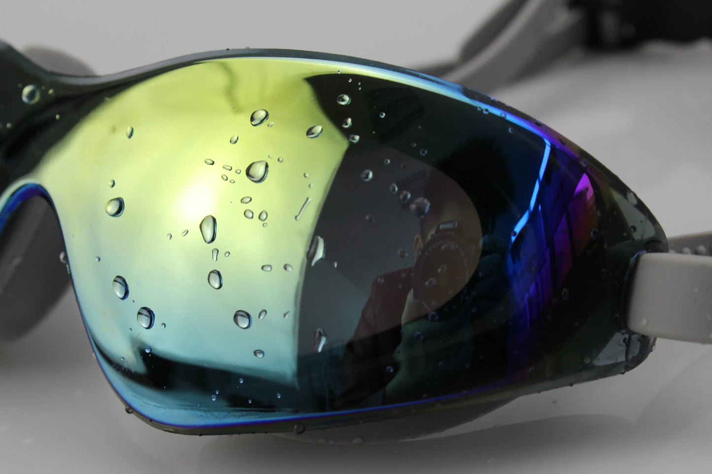 Adult Swimming Goggles - Anti-Fog UV Protection No Leakage
